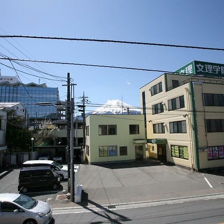 Fujiyama Base Bed & Breakfast Fujiyoshida Bagian luar foto
