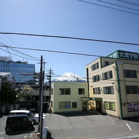 Fujiyama Base Bed & Breakfast Fujiyoshida Bagian luar foto