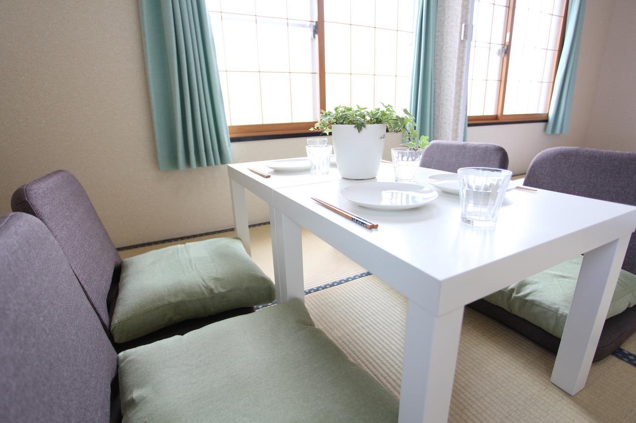 Fujiyama Base Bed & Breakfast Fujiyoshida Bagian luar foto